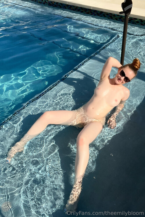 Emily Bloom Nude Leaked Onlyfans Photo Emily Bloom Nude Leaked Onlyfans Photo