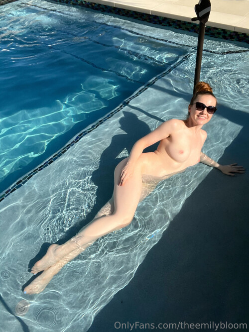 Emily Bloom Nude Leaked Onlyfans Photo Emily Bloom Nude Leaked Onlyfans Photo