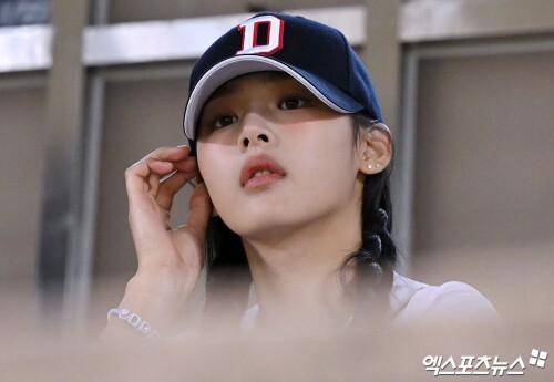 2024-baseball-GY4WgS2bYAAO1kF-3897093ab0bebdb4c.md.jpg