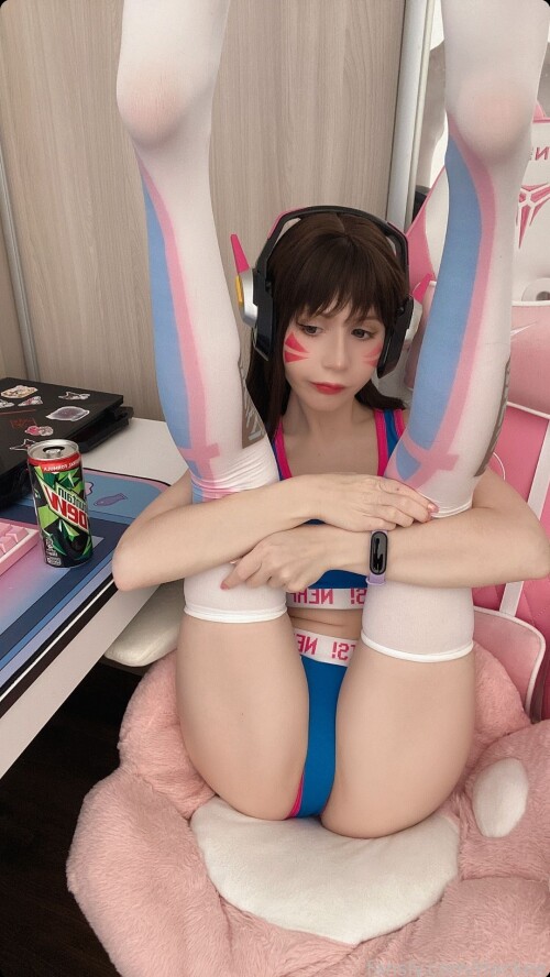 Hackee_chan Nude Leaked Onlyfans Photo Hackee_chan Nude Leaked Onlyfans Photo