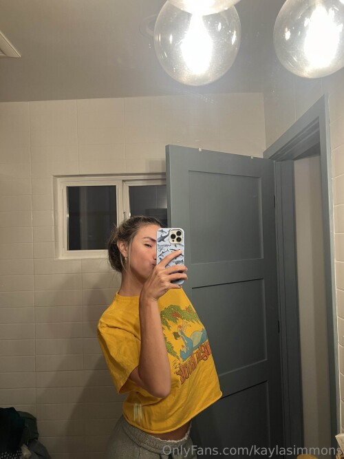 Kayla Simmons Nude Leaked Onlyfans Photo