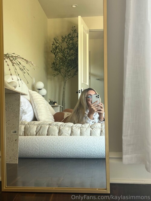 Kayla Simmons Nude Leaked Onlyfans Photo