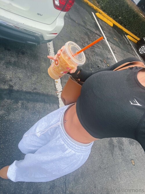 Kayla Simmons Nude Leaked Onlyfans Photo