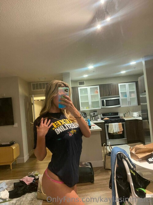 Kayla Simmons Nude Leaked Onlyfans Photo