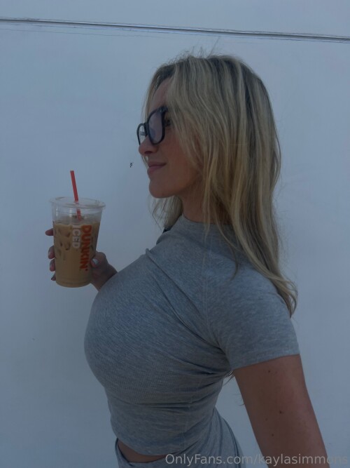 Kayla Simmons Nude Leaked Onlyfans Photo