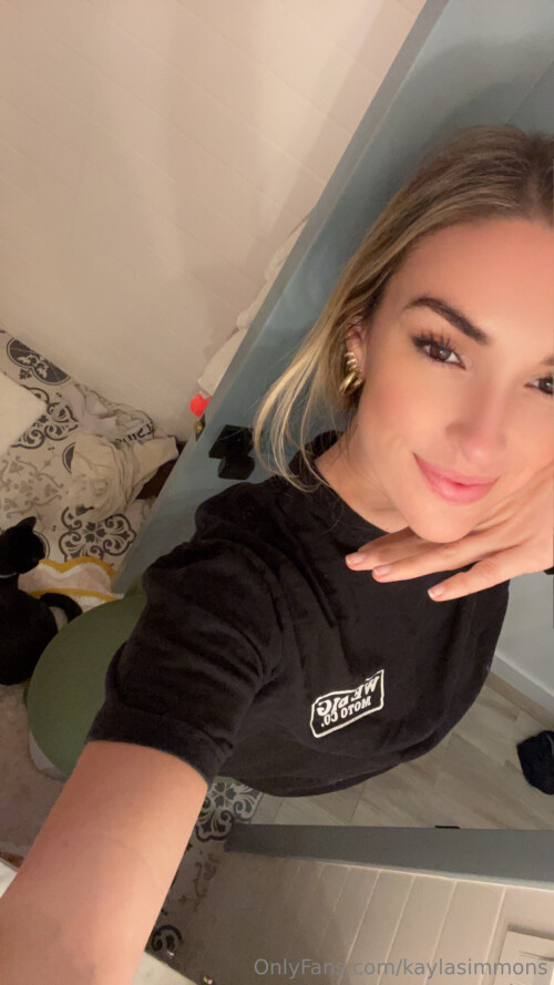 Kayla Simmons Nude Leaked Onlyfans Photo