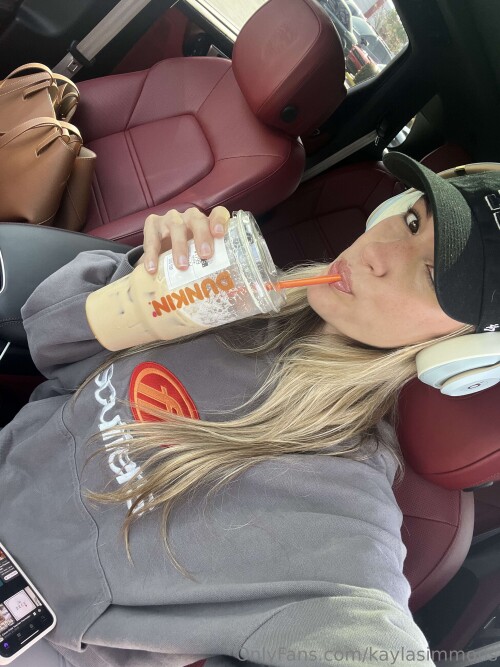 Kayla Simmons Nude Leaked Onlyfans Photo