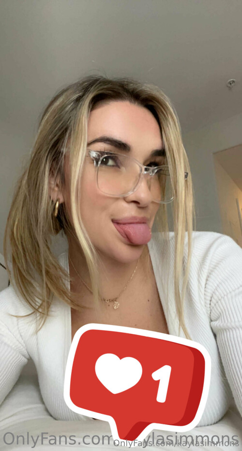 Kayla Simmons Nude Leaked Onlyfans Photo
