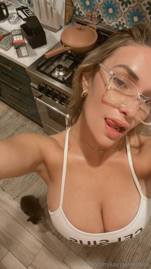 Kayla Simmons Nude Leaked Onlyfans Photo