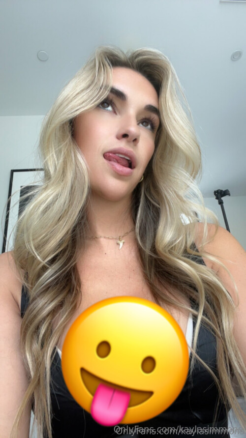 Kayla Simmons Nude Leaked Onlyfans Photo
