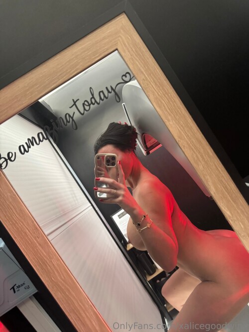 Alice Goodwin Nude Leaked Onlyfans Photo