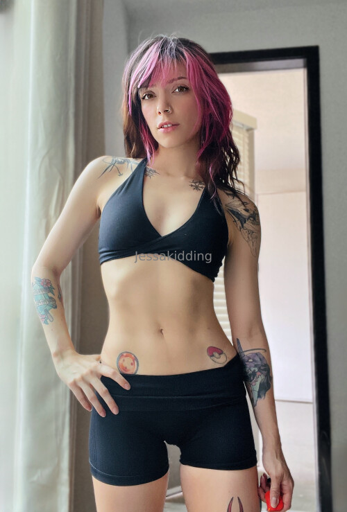 2035x3009_cba875a420b3e672ae8cefed772e0da28a4e416d8808f241.jpg