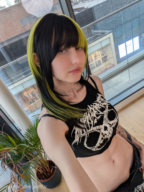 little_emo_kitten Nude Leaked Onlyfans Photo little_emo_kitten Nude Leaked Onlyfans Photo