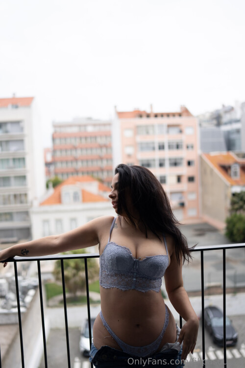 2160x3240_8b71e40fad636871bc23bfa9375b1081634b8a33851980b9.jpg