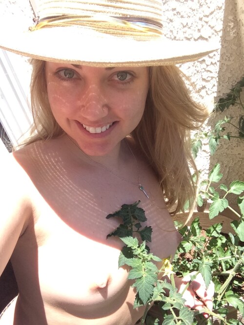 Sarah Peachez | Real Peachez Nude Leaked Onlyfans Photo Sarah Peachez | Real Peachez Nude Leaked Onlyfans Photo