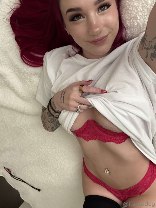itsnatdog - mfbabyrain Nude Leaked Onlyfans Photo