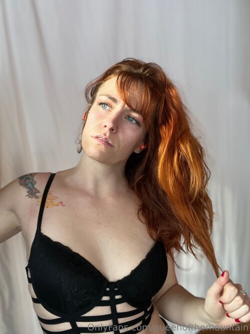 Mountain Queen / queenofthemountain/ Musicaleve Nude Leaked Onlyfans Photo