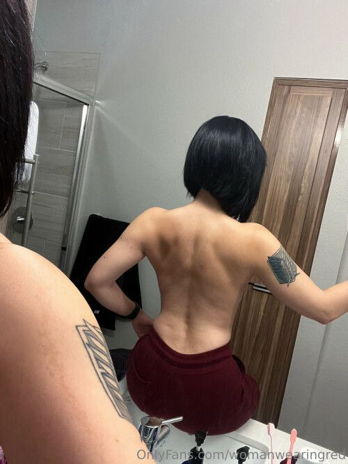womanwearingred / Buffbunnymika / Buffbunbun Nude Leaked Onlyfans Photo