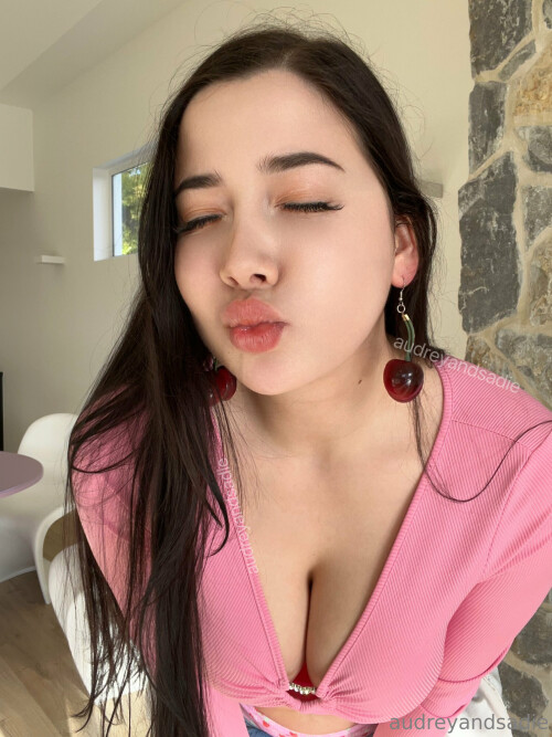 Audrey & Sadie Nude Leaked Onlyfans Photo Audrey & Sadie Nude Leaked Onlyfans Photo