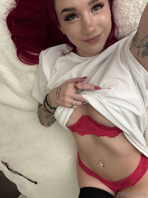 itsnatdog - mfbabyrain Nude Leaked Onlyfans Photo