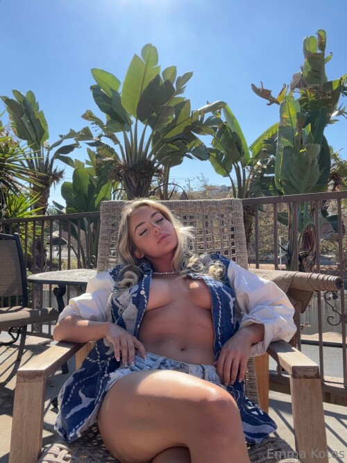 Emma Kotos Nude Leaked Onlyfans Photo