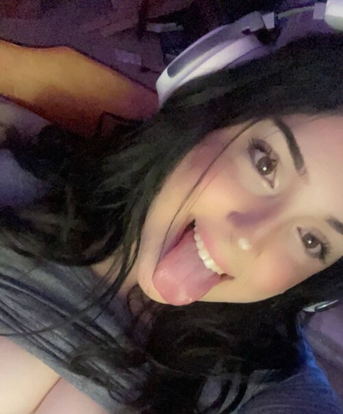 Angelinuhz Nude Leaked Onlyfans Photo
