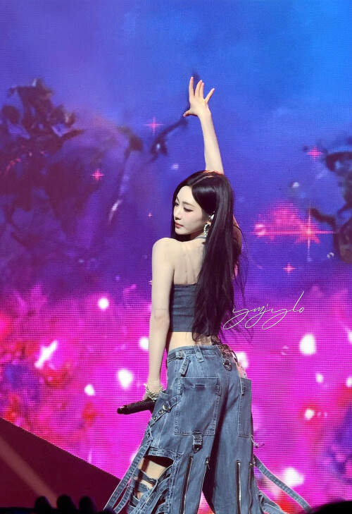 240915-aespa-Ningning-Krazy-Super-Concert-Day-2-documents-2111d5fda786df514e.md.jpg