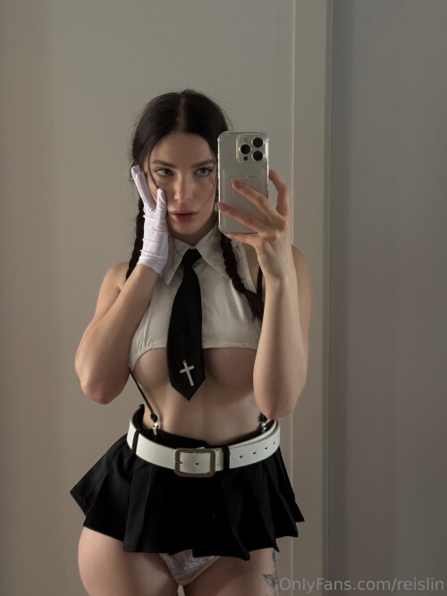 Reislin Nude Leaked Onlyfans Photo Reislin Nude Leaked Onlyfans Photo