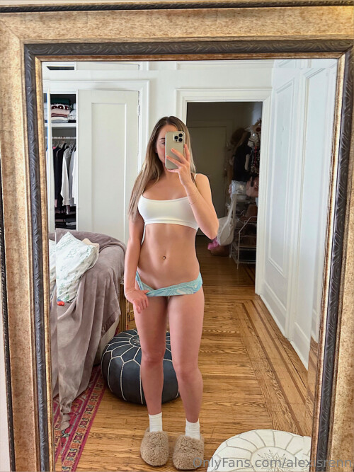 Alexis Renn / innocent_barbie / ashleygamerbabe Nude Leaked Onlyfans Photo Alexis Renn / innocent_barbie / ashleygamerbabe Nude Leaked Onlyfans Photo