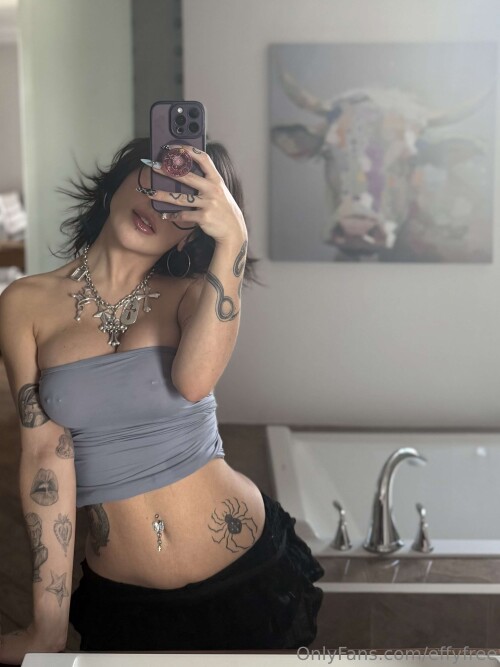 effycutiexx Nude Leaked Onlyfans Photo effycutiexx Nude Leaked Onlyfans Photo