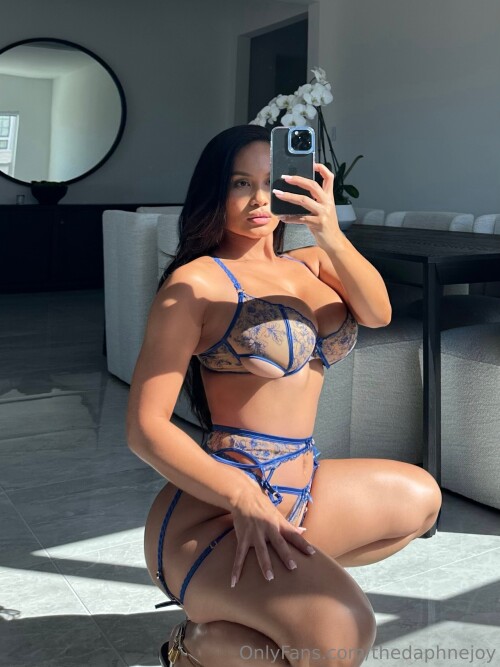 DaphneJoy Nude Leaked Onlyfans Photo DaphneJoy Nude Leaked Onlyfans Photo