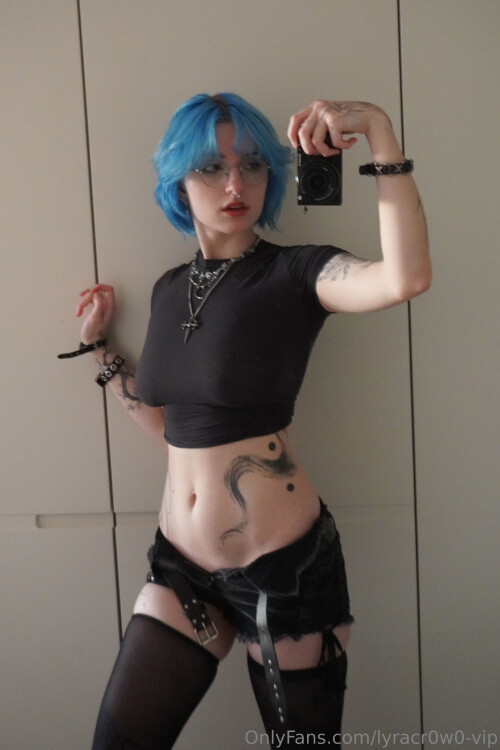 Lyra Crow | lyracr0w0 Nude Leaked Onlyfans Photo Lyra Crow | lyracr0w0 Nude Leaked Onlyfans Photo