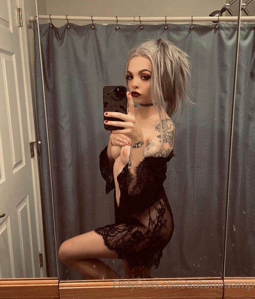 autumnvamp / ohemgeeijizzed / _ohemgeeijizzed_ Nude Leaked Onlyfans Photo