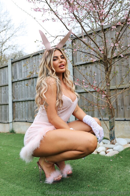 Megan Barton Hanson Nude Leaked Onlyfans Photo
