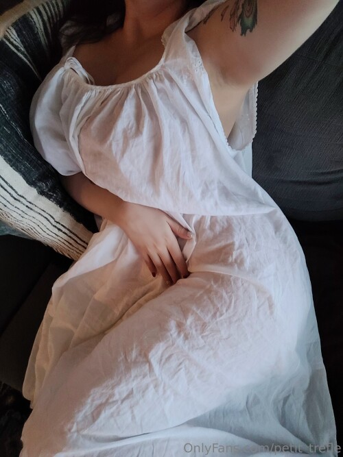 2736x3648_a725767818a9b9a09064f8ba7523dc43c256eabbddf4c661.md.jpg