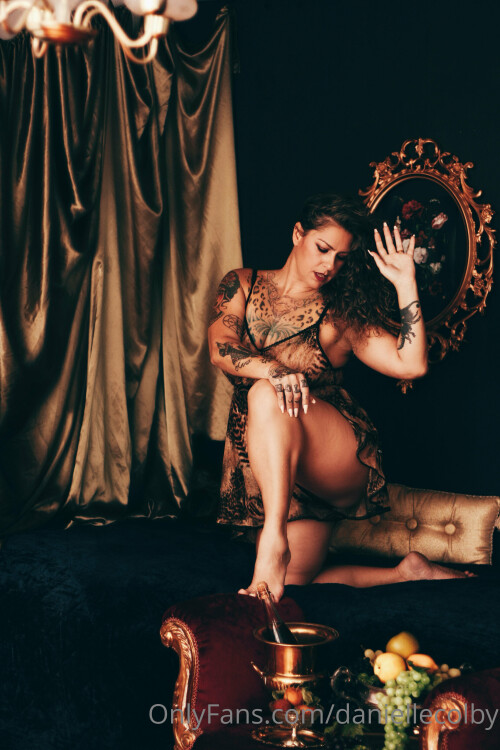 Danielle Colby Nude Leaked Onlyfans Photo Danielle Colby Nude Leaked Onlyfans Photo