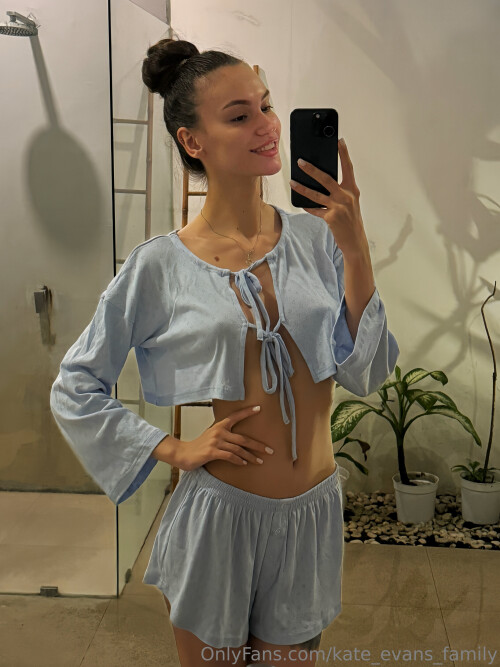 Amy Karamel Nude Leaked Onlyfans Photo Amy Karamel Nude Leaked Onlyfans Photo