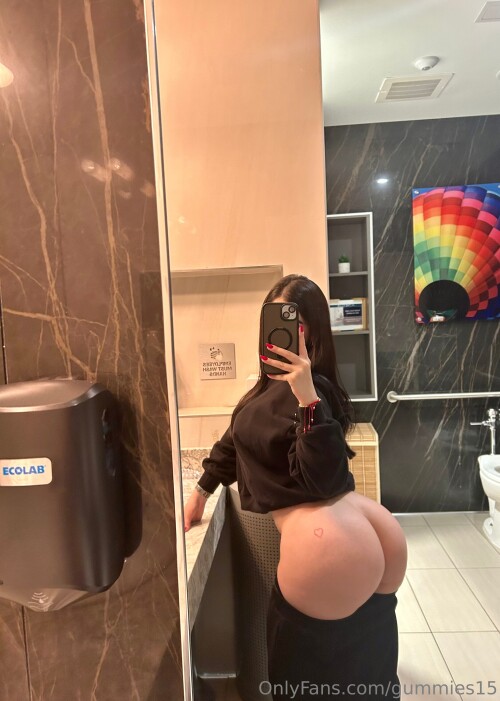 Saralia aka Gummies15 Nude Leaked Onlyfans Photo Saralia aka Gummies15 Nude Leaked Onlyfans Photo
