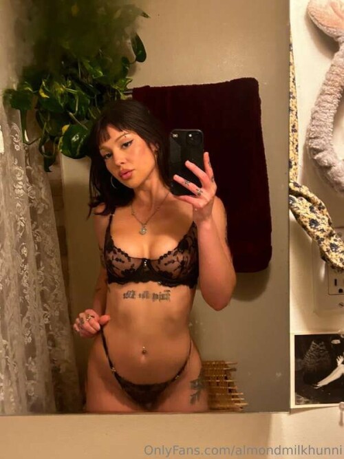 AlmondMilkHunni Nude Leaked Onlyfans Photo AlmondMilkHunni Nude Leaked Onlyfans Photo