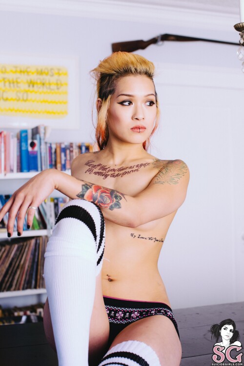 mahnee / suicide_mahnee Nude Leaked Onlyfans Photo