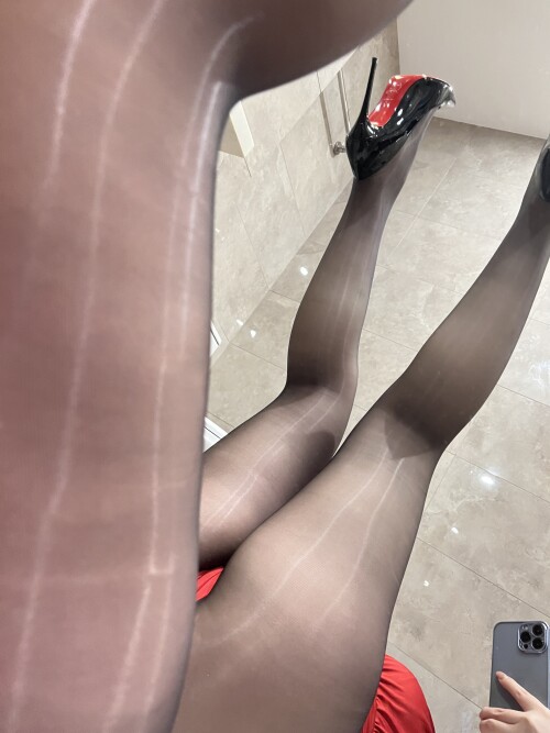 是120斤的小王同学 Nude Leaked Onlyfans Photo 是120斤的小王同学 Nude Leaked Onlyfans Photo