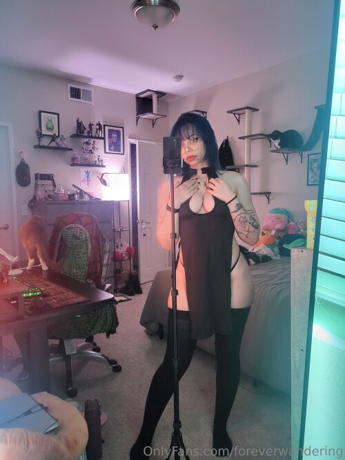 foreverwandering Nude Leaked Onlyfans Photo foreverwandering Nude Leaked Onlyfans Photo