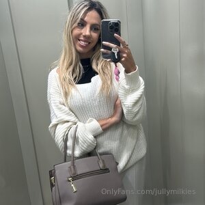 Jully Lov / Jullymilkies Nude Leaked Onlyfans Photo Jully Lov / Jullymilkies Nude Leaked Onlyfans Photo