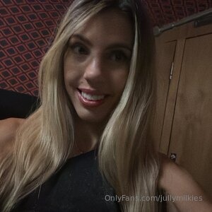 Jully Lov / Jullymilkies Nude Leaked Onlyfans Photo Jully Lov / Jullymilkies Nude Leaked Onlyfans Photo