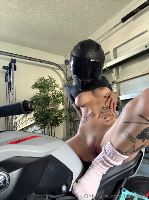 babyfooji / peachtot Nude Leaked Onlyfans Photo