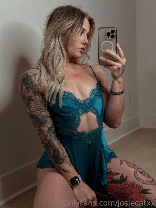 3024x4032_11cd1d76d1dd1f5abe628a3051a62911e71636ec809fc651.jpg
