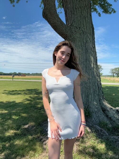 Livinia Roberts | urfavonlinesloot Nude Leaked Onlyfans Photo Livinia Roberts | urfavonlinesloot Nude Leaked Onlyfans Photo