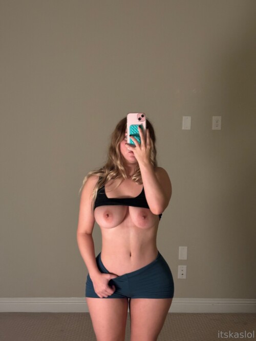 Skyiiah / itskaslol / kas / SkyWallace Nude Leaked Onlyfans Photo Skyiiah / itskaslol / kas / SkyWallace Nude Leaked Onlyfans Photo