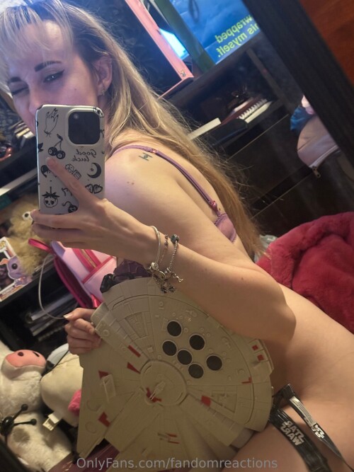 FandomReactions Nude Leaked Onlyfans Photo FandomReactions Nude Leaked Onlyfans Photo