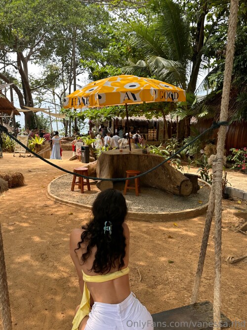 3024x4032_2a911f898aedeac835f57d24d59cceed55d1a950159bfe79.jpg